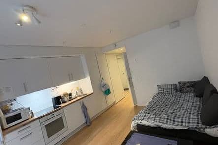 Modern möblerad etta i Jönköping