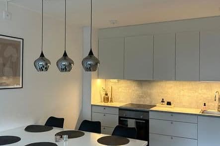 2:a på Öster med stor balkong